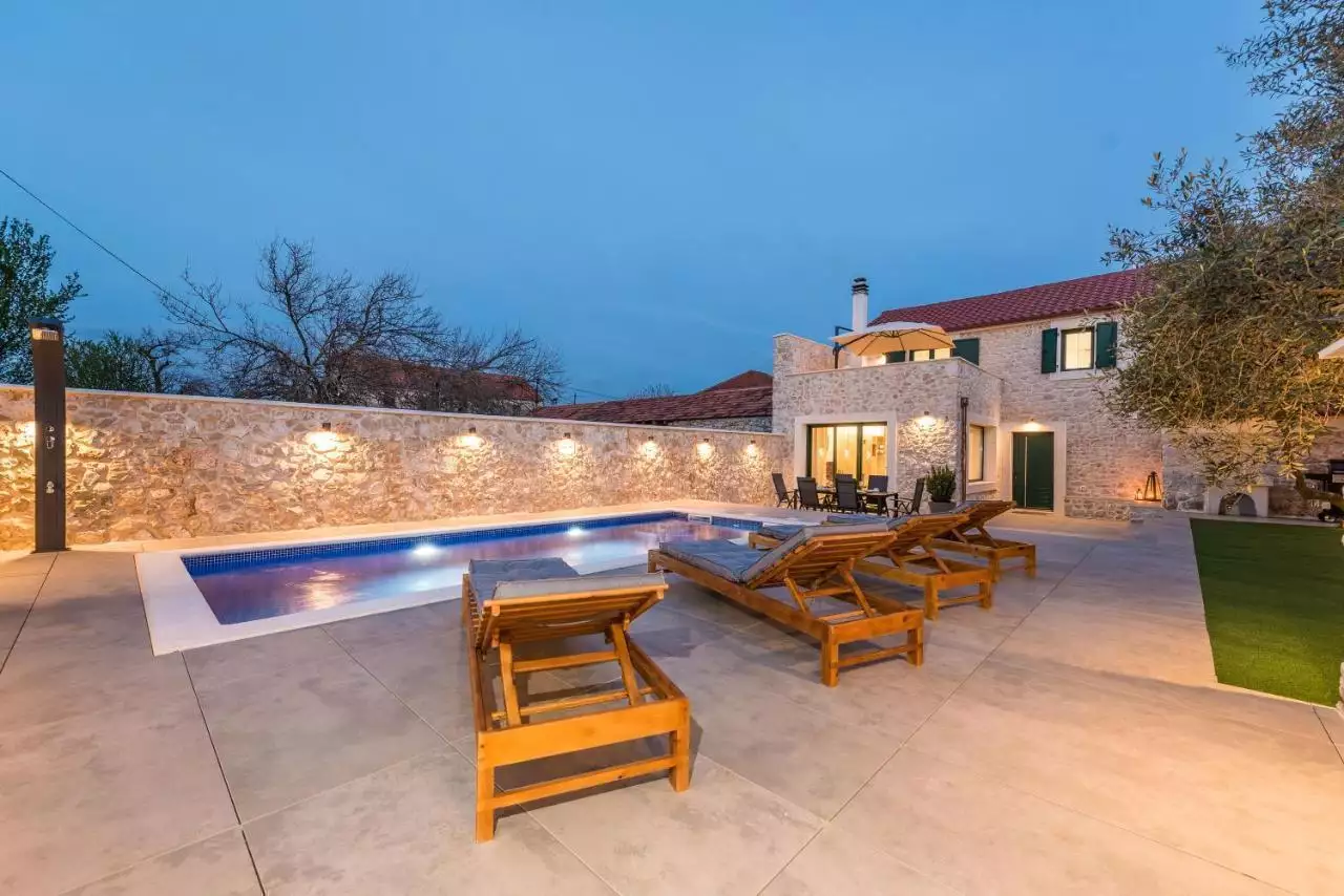Villa 100m² in Croatia, Zadar. Priced at 680000€ rent photo-6