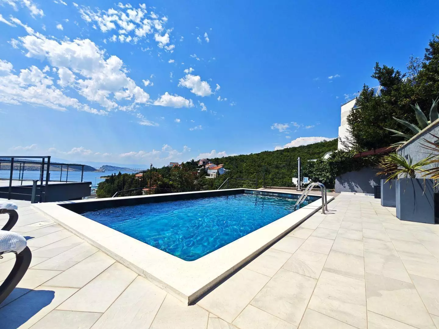 Villa 230m² in Croatia, Jadranovo. Priced at 2100000€ rent photo-3