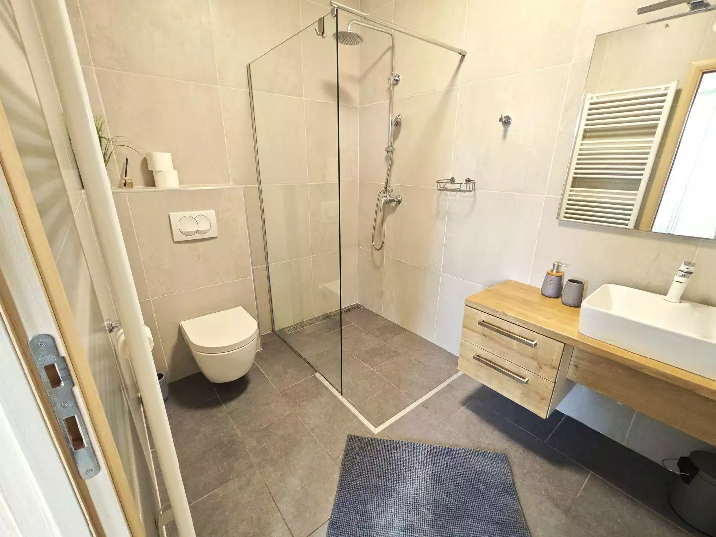 Villa 230m² in Croatia, Jadranovo. Priced at 2100000€ rent photo-17