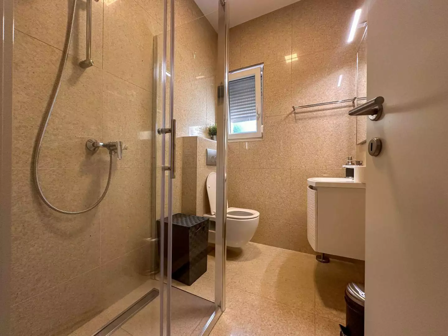 Villa 282m² in Croatia, Matulji. Priced at 1050000€ rent photo-16