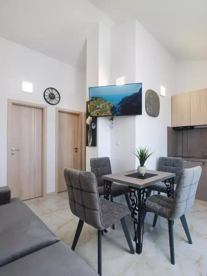 Hotels 370m² in Croatia, Ciovo. Priced at 1300000€ rent photo-17