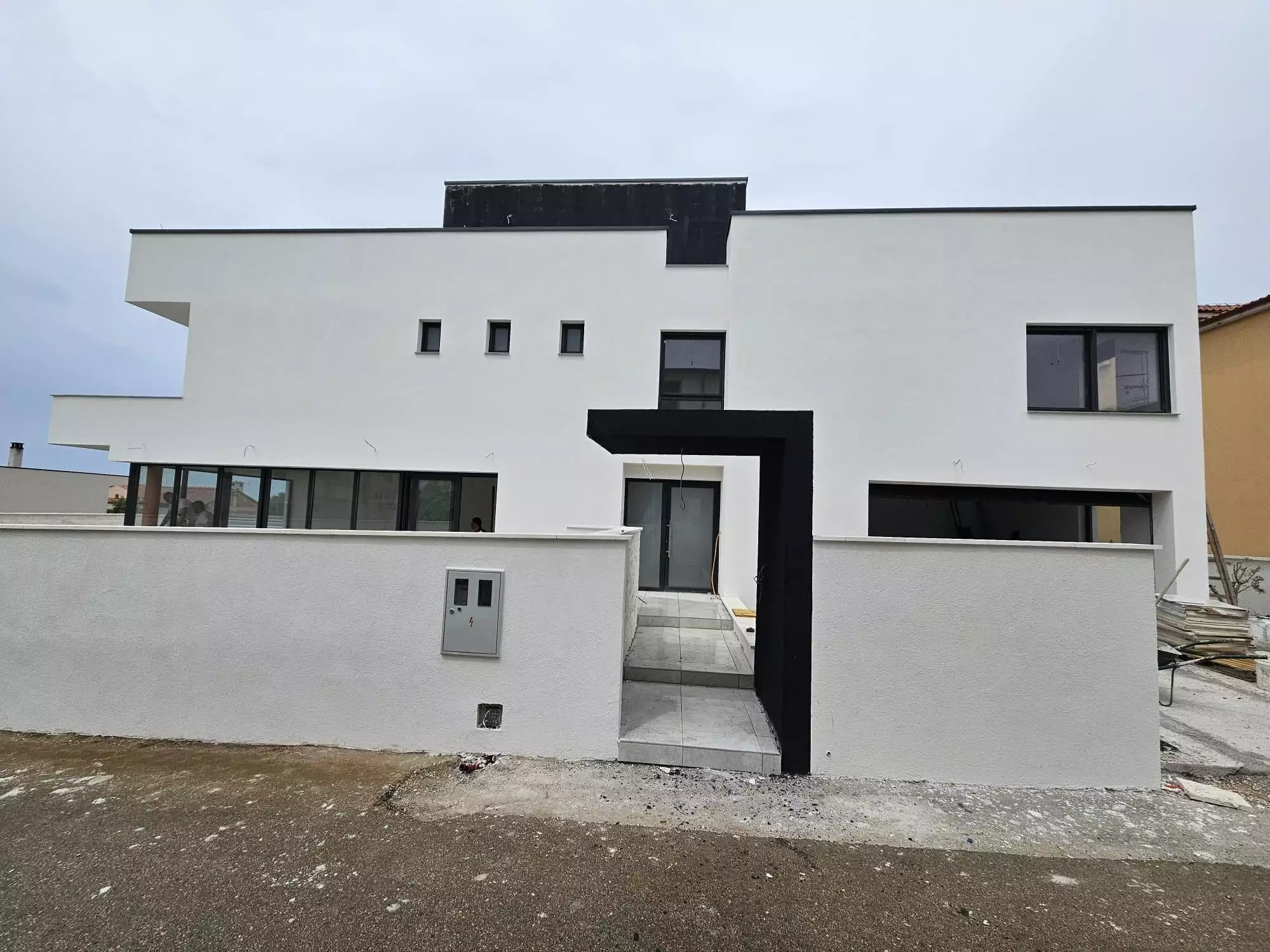 Villa 312m² in Croatia, Vrsi. Priced at 690000€ rent photo-10