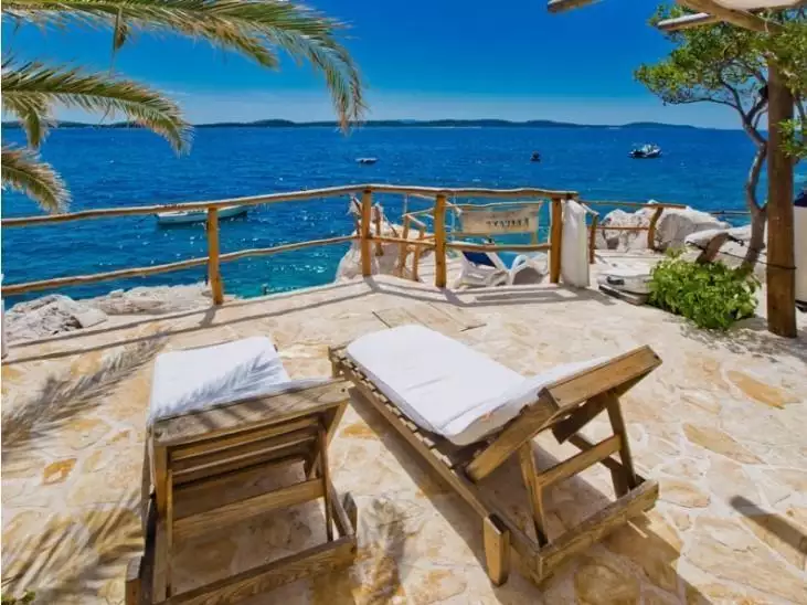 Hotels 370m² in Croatia, Hvar. Priced at 3500000€ rent photo-3