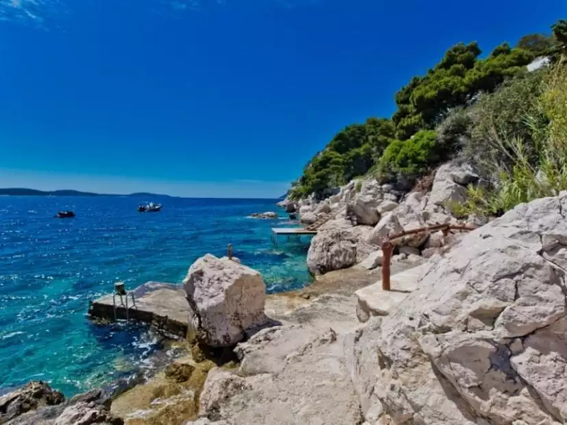 Hotels 370m² in Croatia, Hvar. Priced at 3500000€ rent photo-6