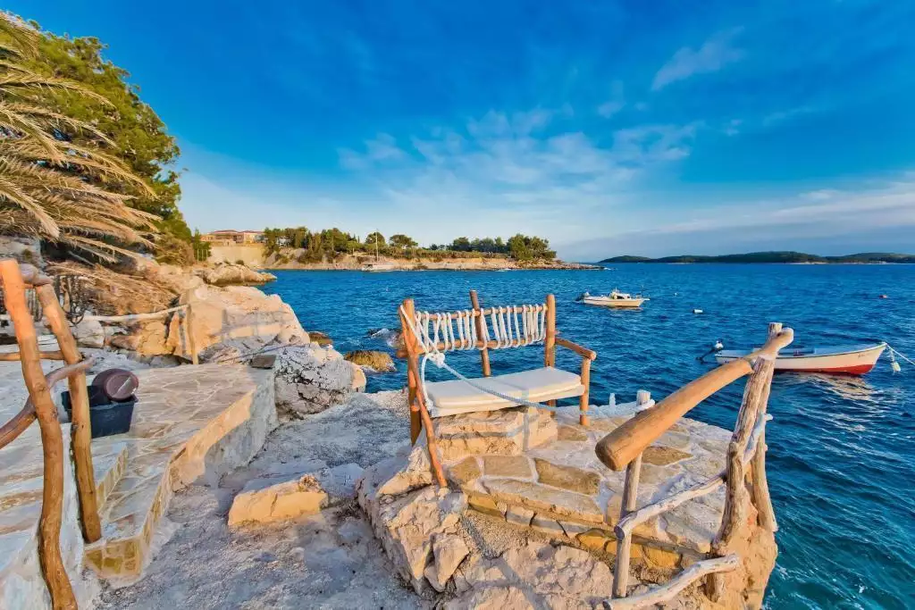 Hotels 370m² in Croatia, Hvar. Priced at 3500000€ rent photo-7