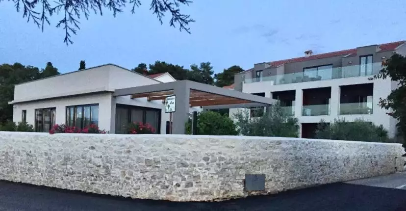 Villa 700m² in Croatia, Brac. Priced at 3200000€ rent photo-14