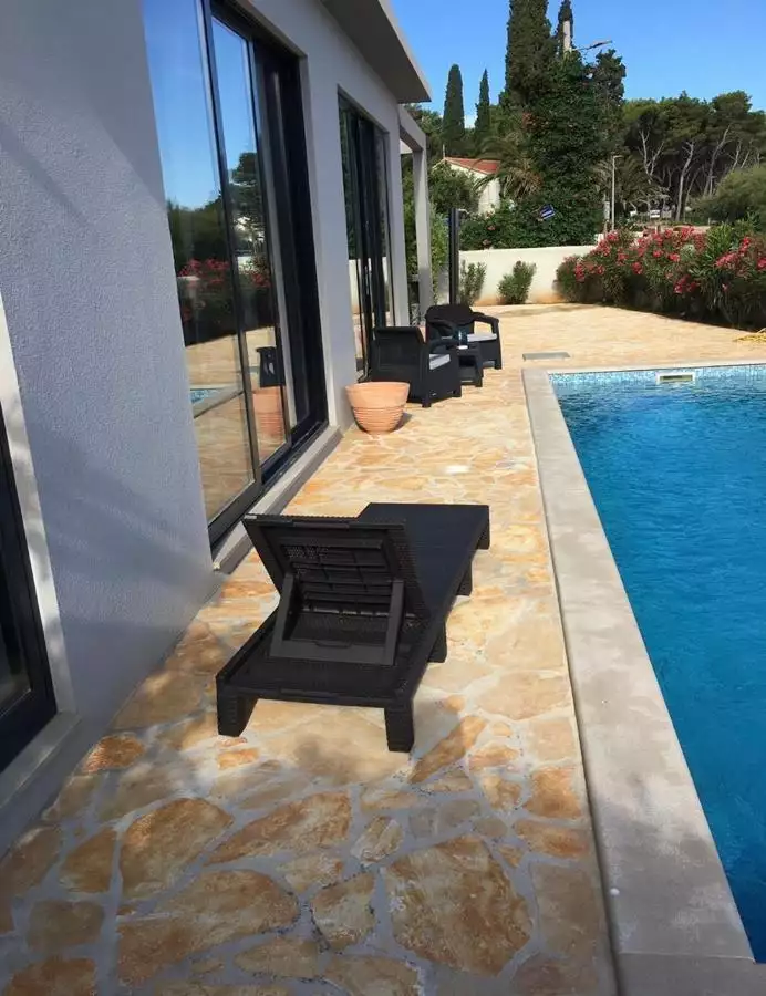 Villa 700m² in Croatia, Brac. Priced at 3200000€ rent photo-22