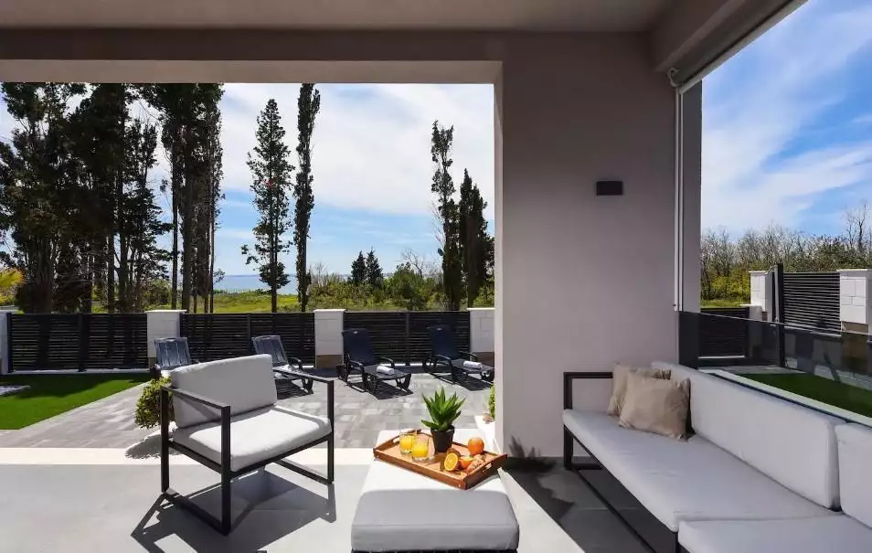Villa 250m² in Croatia, Privlaka. Priced at 820000€ rent photo-6
