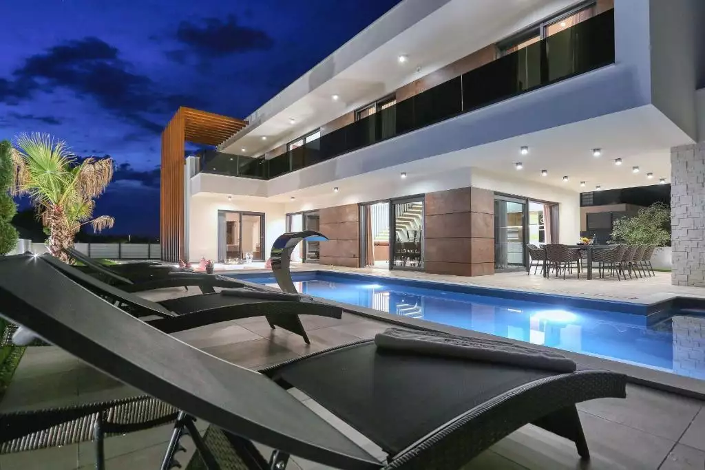 Villa 329m² in Croatia, Zadar. Priced at 930000€ rent photo-18