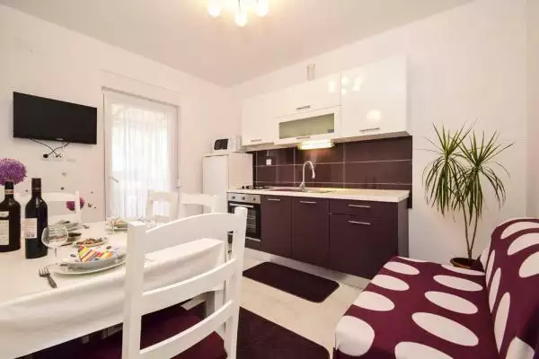 Hotels 195m² in Croatia, Zaton. Priced at 830000€ rent photo-13