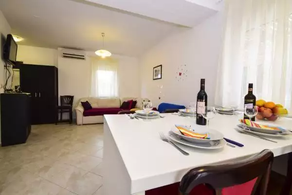 Hotels 195m² in Croatia, Zaton. Priced at 830000€ rent photo-18