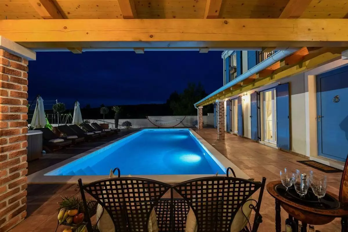 Villa 180m² in Croatia, Zadar. Priced at 1200000€ rent photo-20