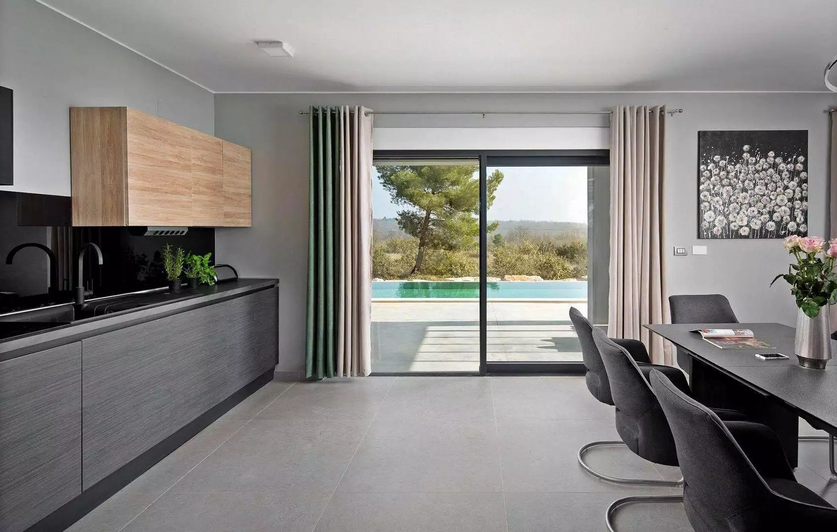 Villa 250m² in Croatia, Vodnjan. Priced at 920000€ rent photo-9