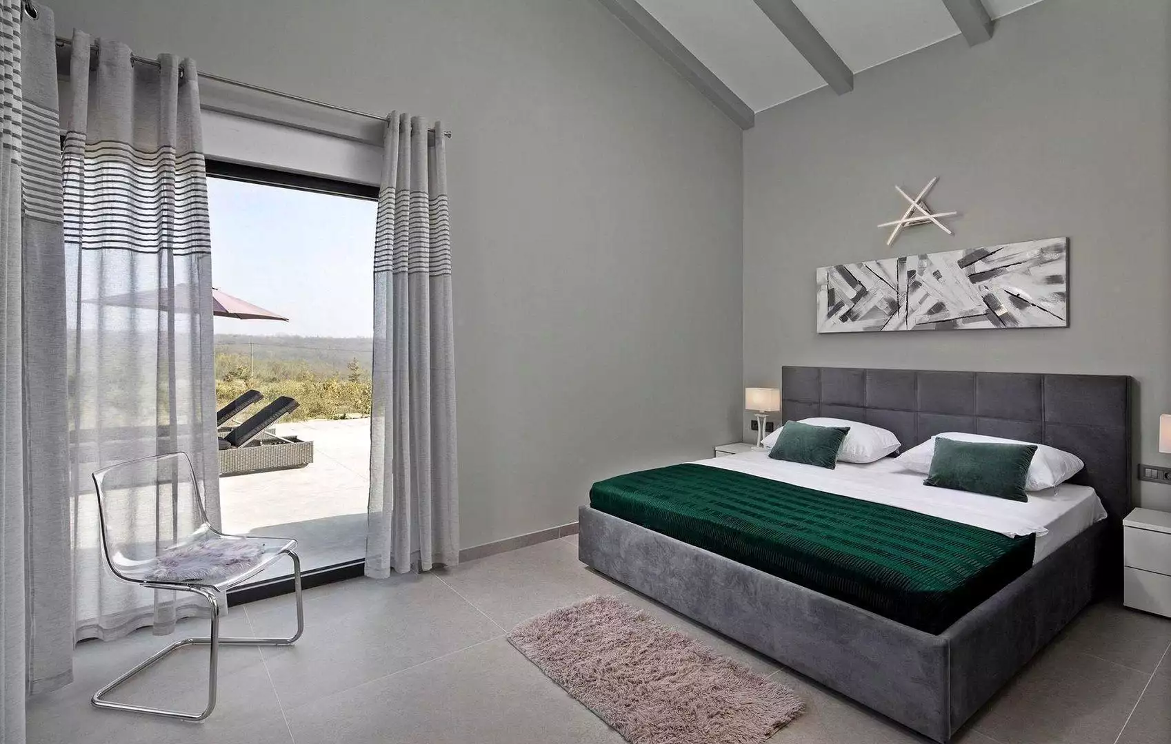 Villa 250m² in Croatia, Vodnjan. Priced at 920000€ rent photo-10