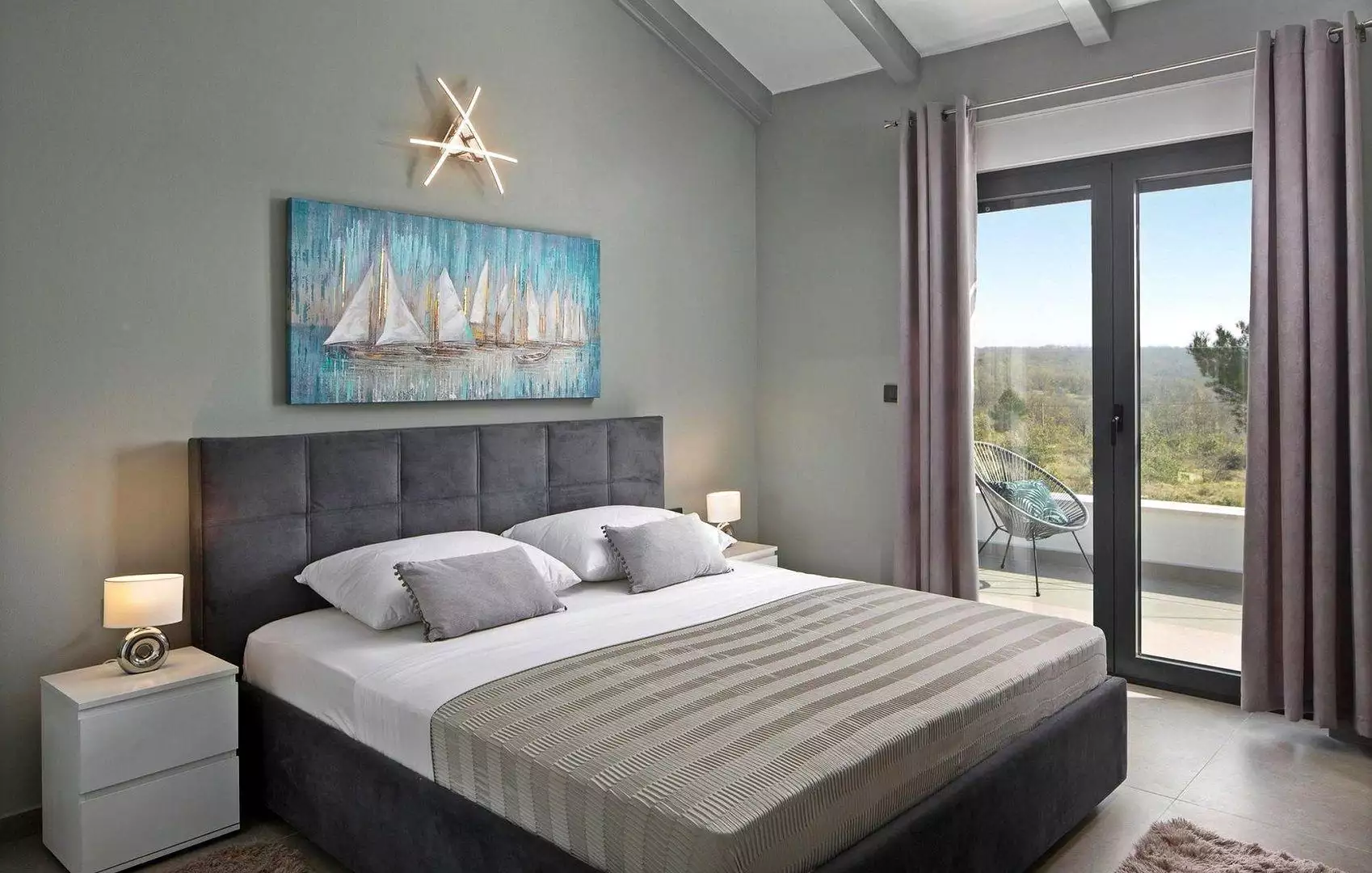 Villa 250m² in Croatia, Vodnjan. Priced at 920000€ rent photo-13
