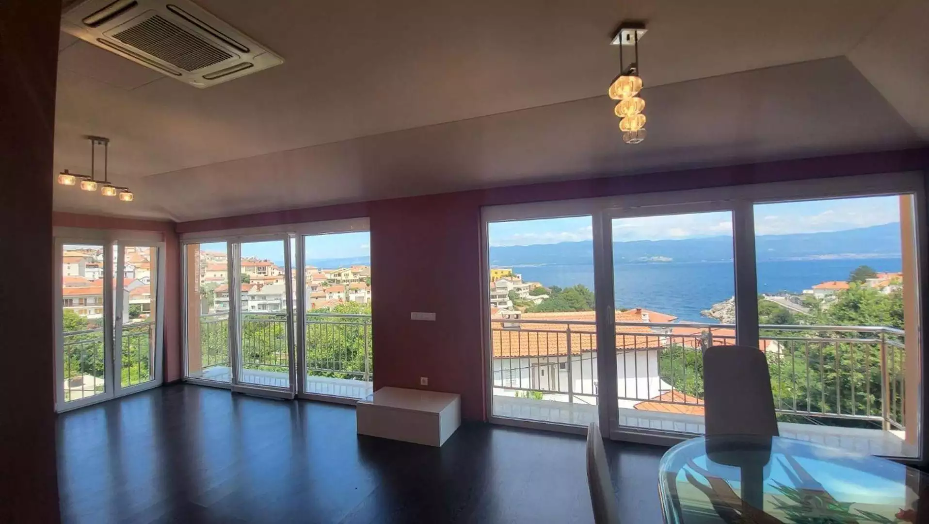 Villa 530m² in Croatia, Vrbnik. Priced at 1250000€ rent photo-3
