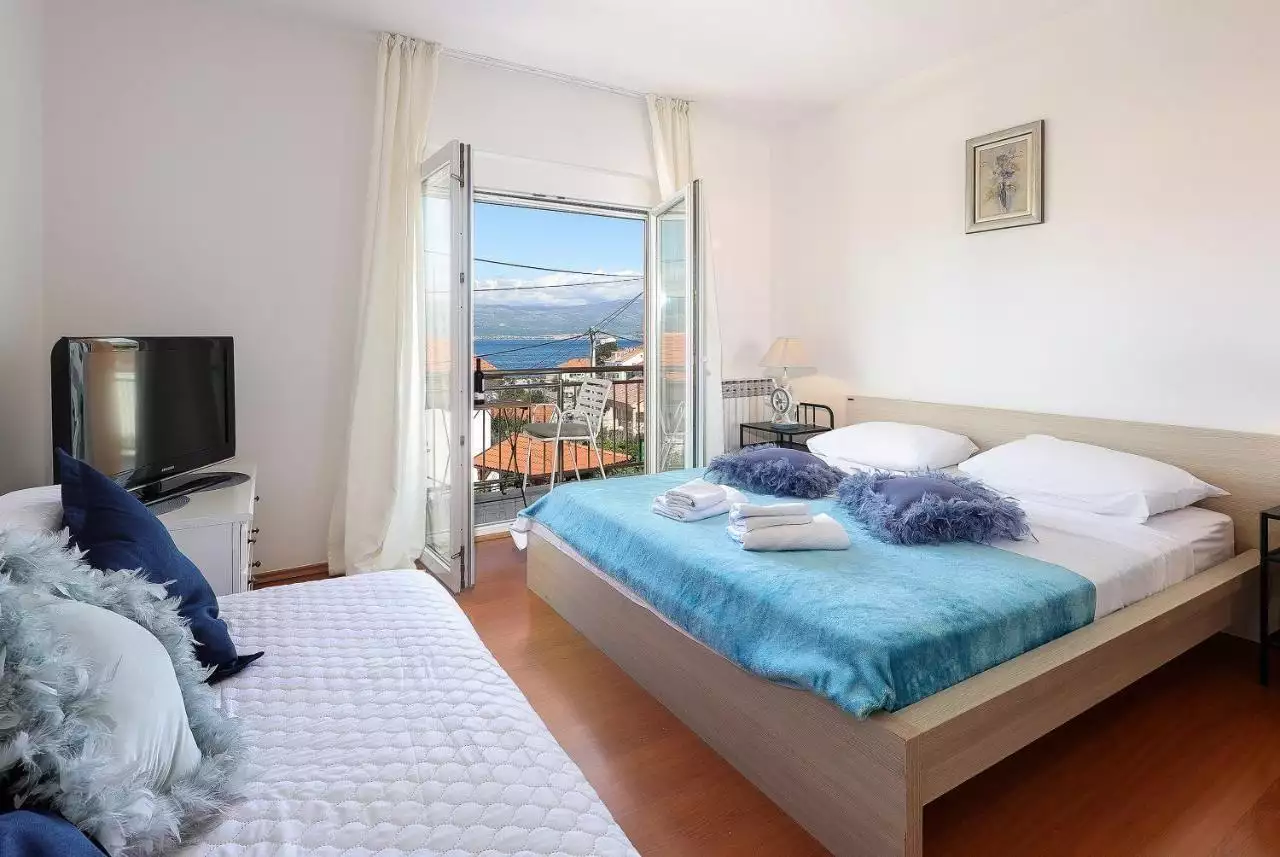 Villa 530m² in Croatia, Vrbnik. Priced at 1250000€ rent photo-22