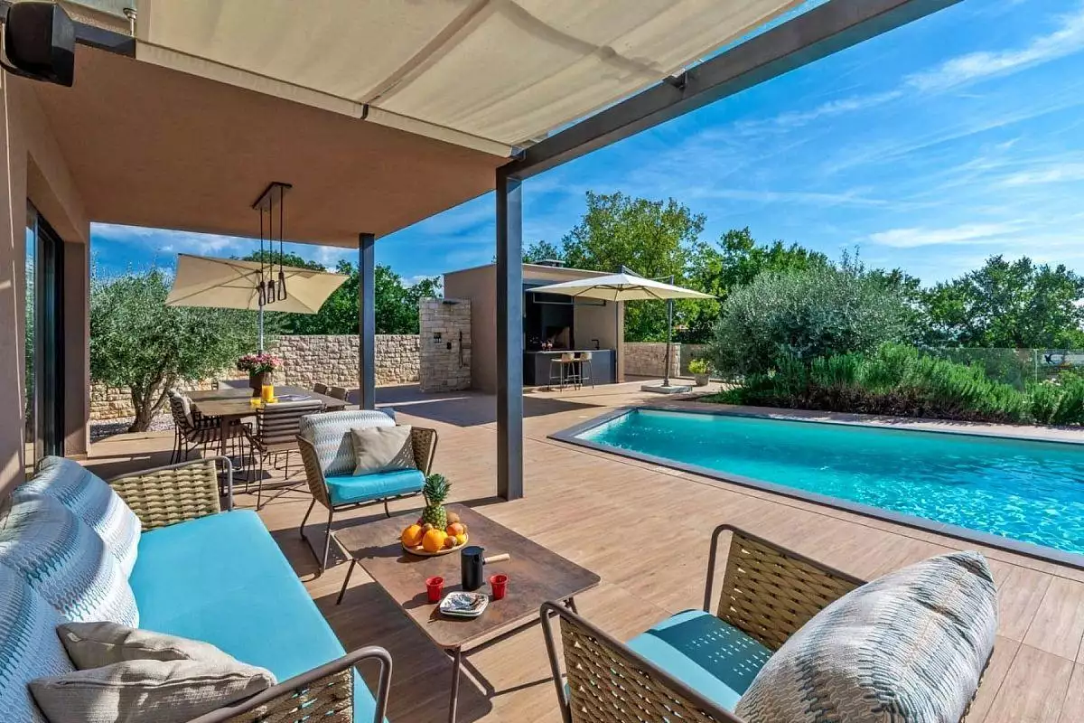 Villa 206m² in Croatia, Umag. Priced at 2080000€ rent photo-5