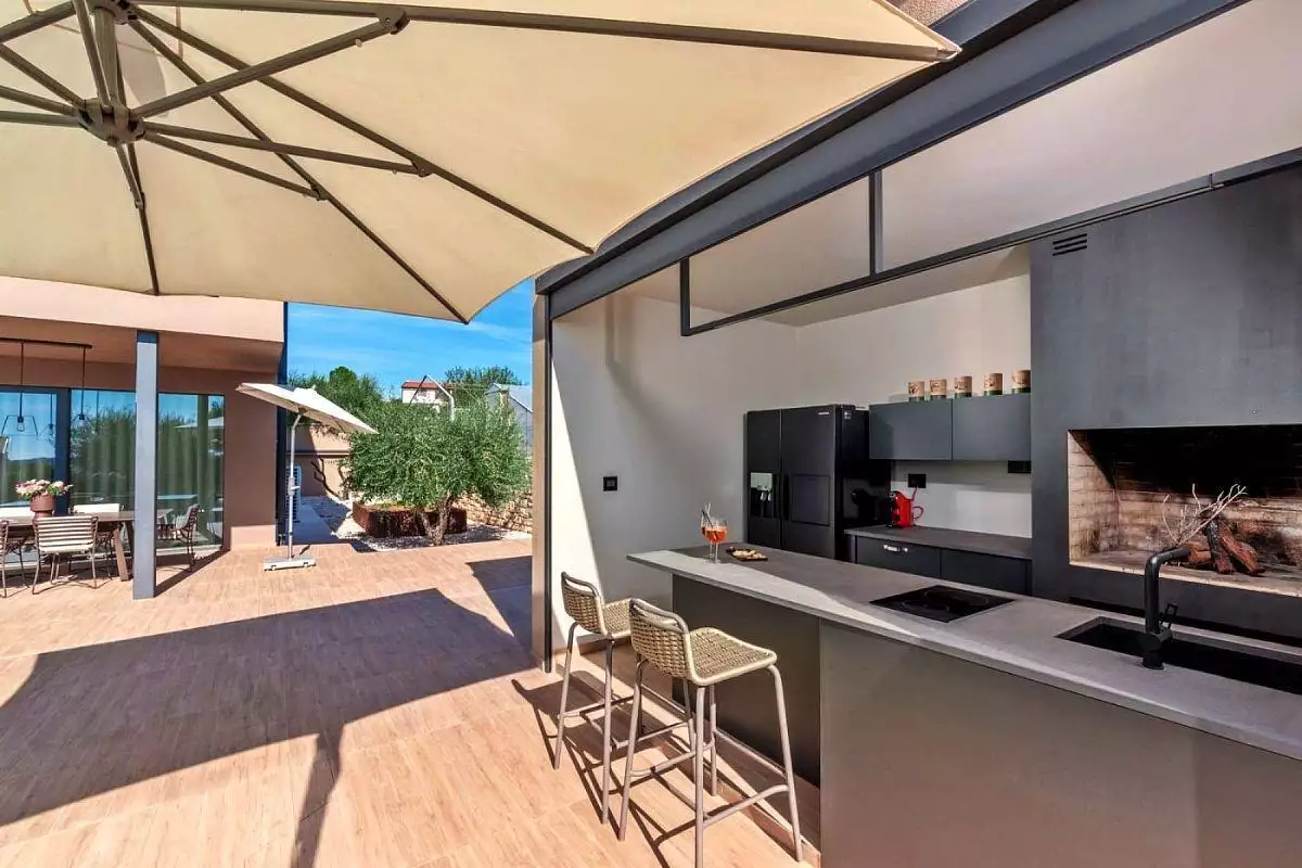 Villa 206m² in Croatia, Umag. Priced at 2080000€ rent photo-10