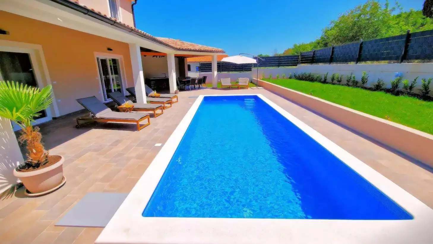 Villa 127m² in Croatia, Rovinj. Priced at 750000€ rent photo-4
