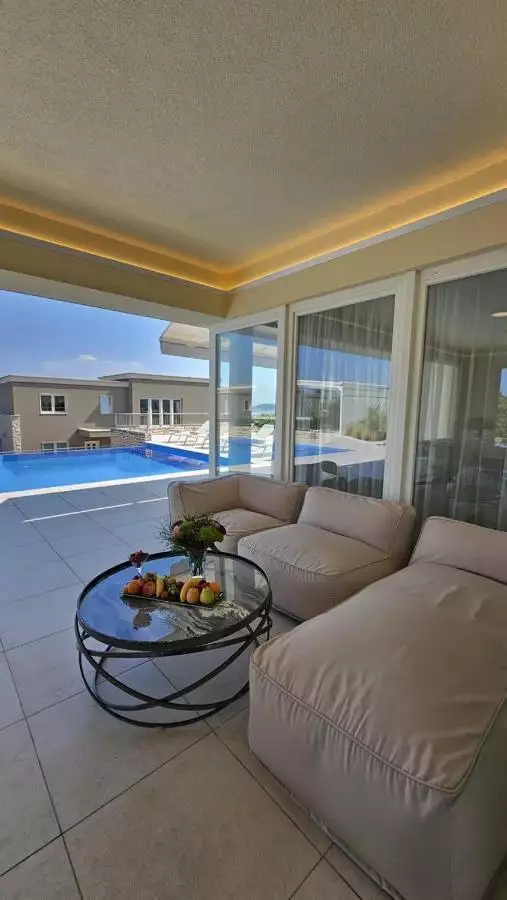 Villa 720m² in Croatia, Umag. Priced at 5500000€ rent photo-21