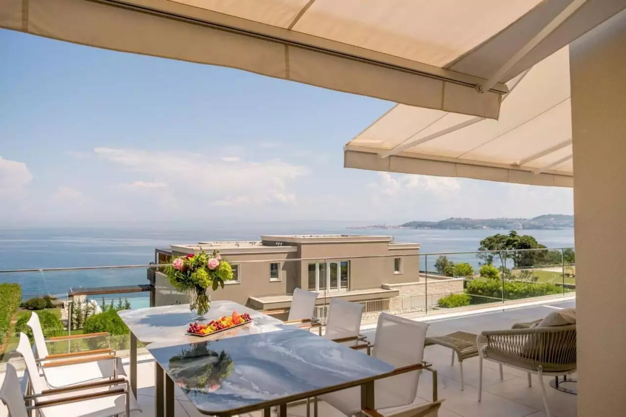 Villa 720m² in Croatia, Umag. Priced at 5500000€ rent photo-23