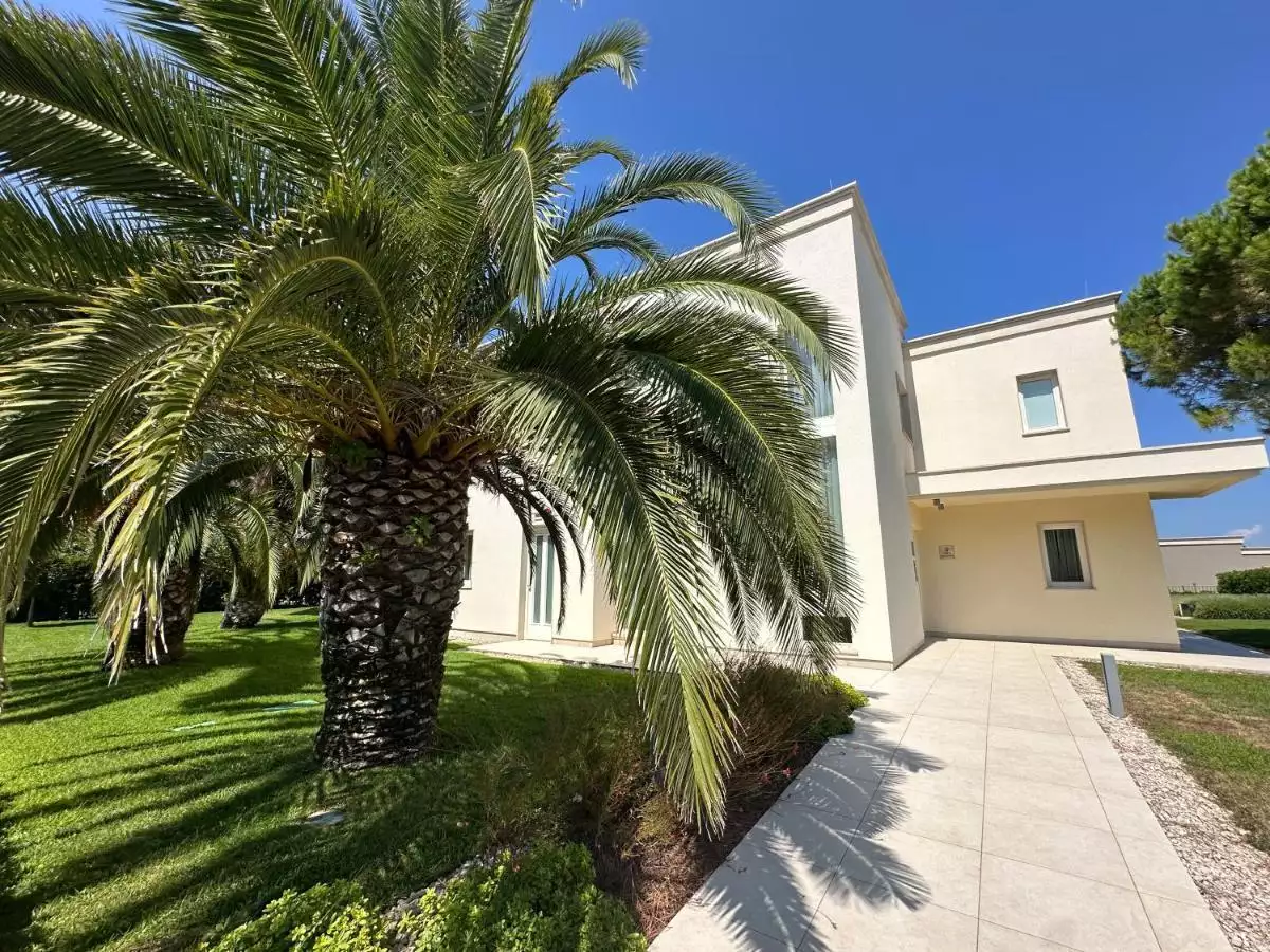 Villa 720m² in Croatia, Umag. Priced at 5500000€ rent photo-25