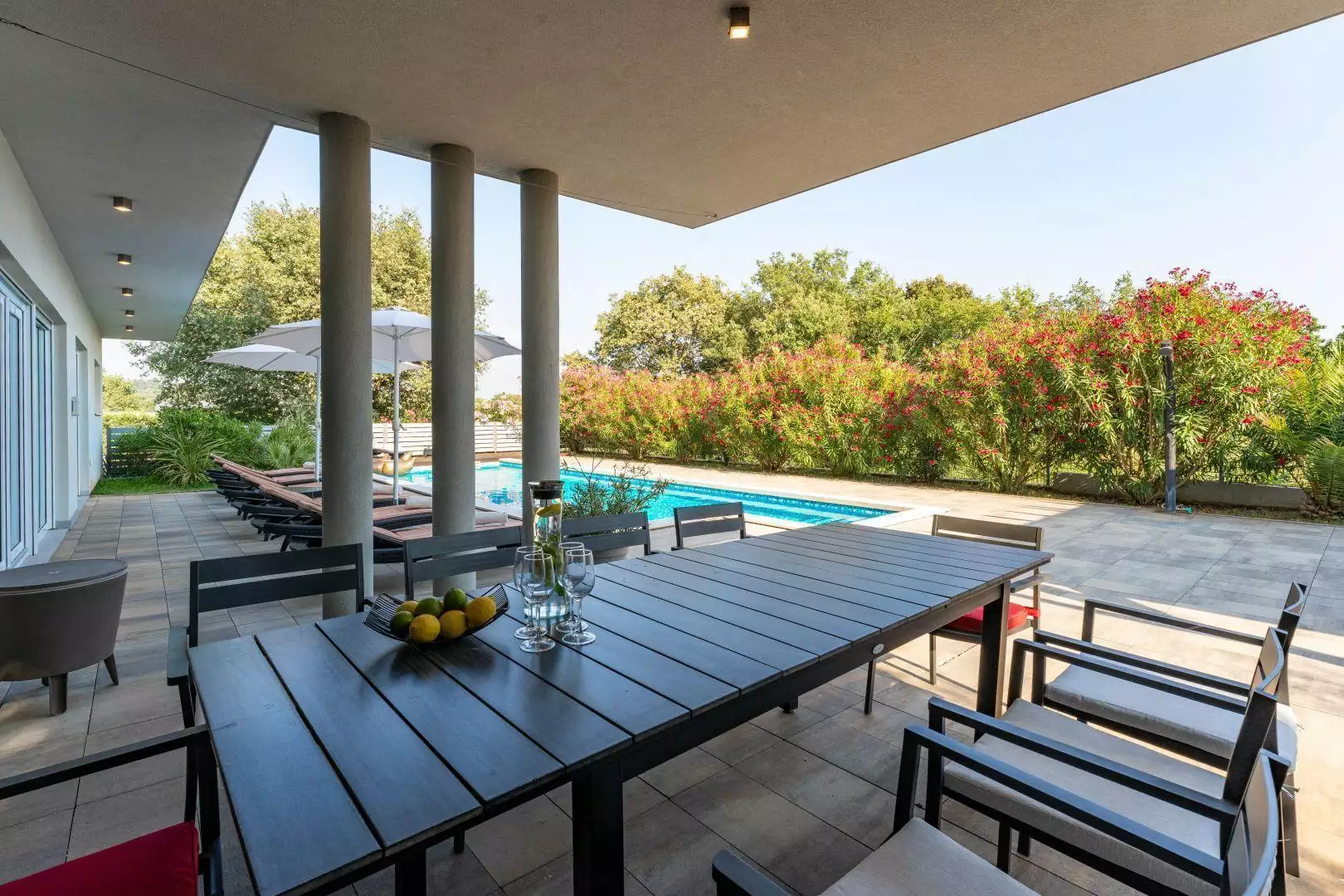 Villa 330m² in Croatia, Medulin. Priced at 1190000€ rent photo-8