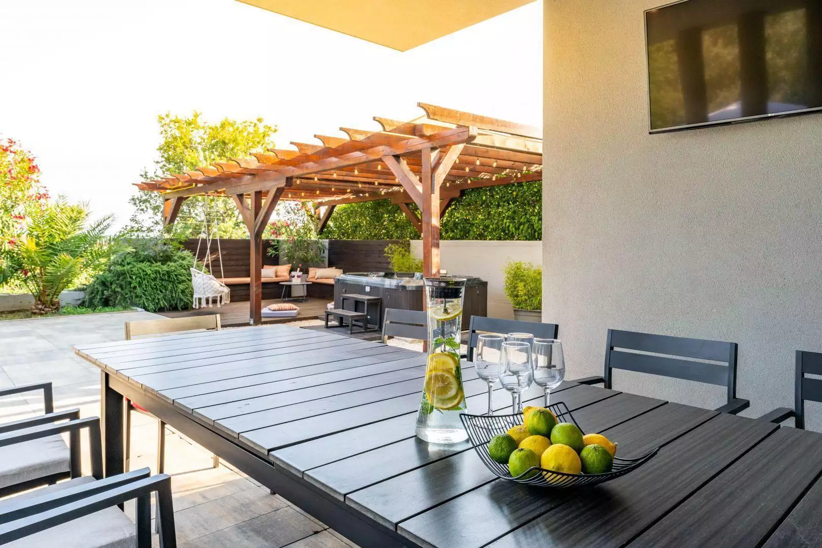 Villa 330m² in Croatia, Medulin. Priced at 1190000€ rent photo-13
