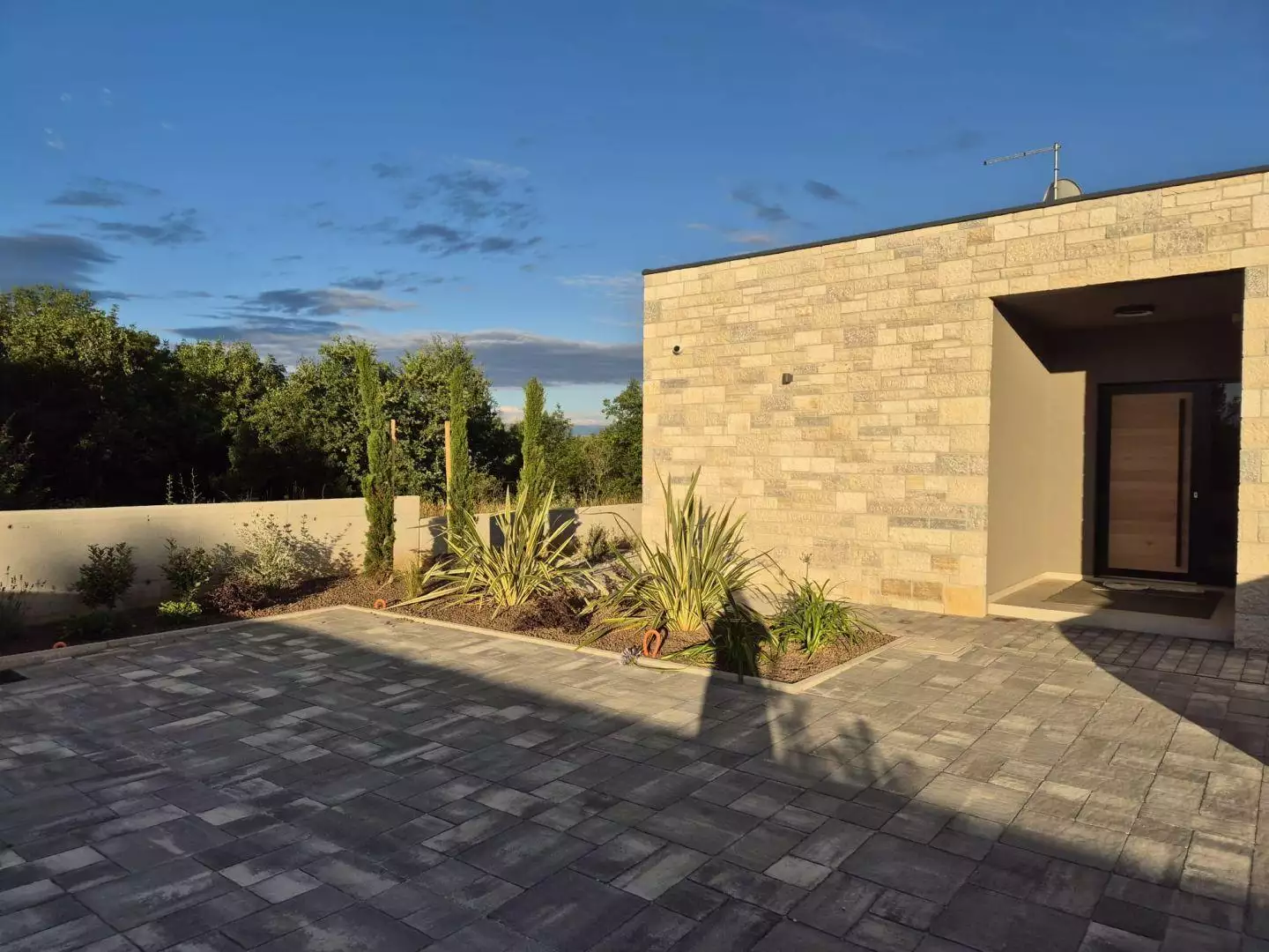 Villa 291m² in Croatia, Rovinj. Priced at 990000€ rent photo-4