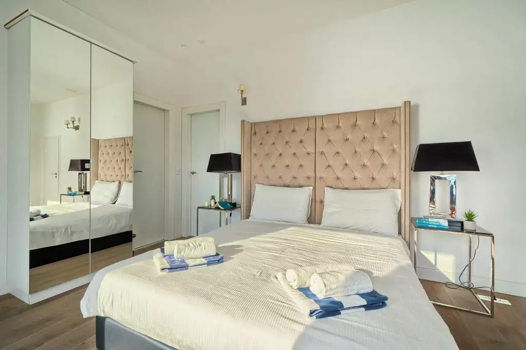 Villa 300m² in Croatia, Ciovo. Priced at 1900000€ rent photo-21
