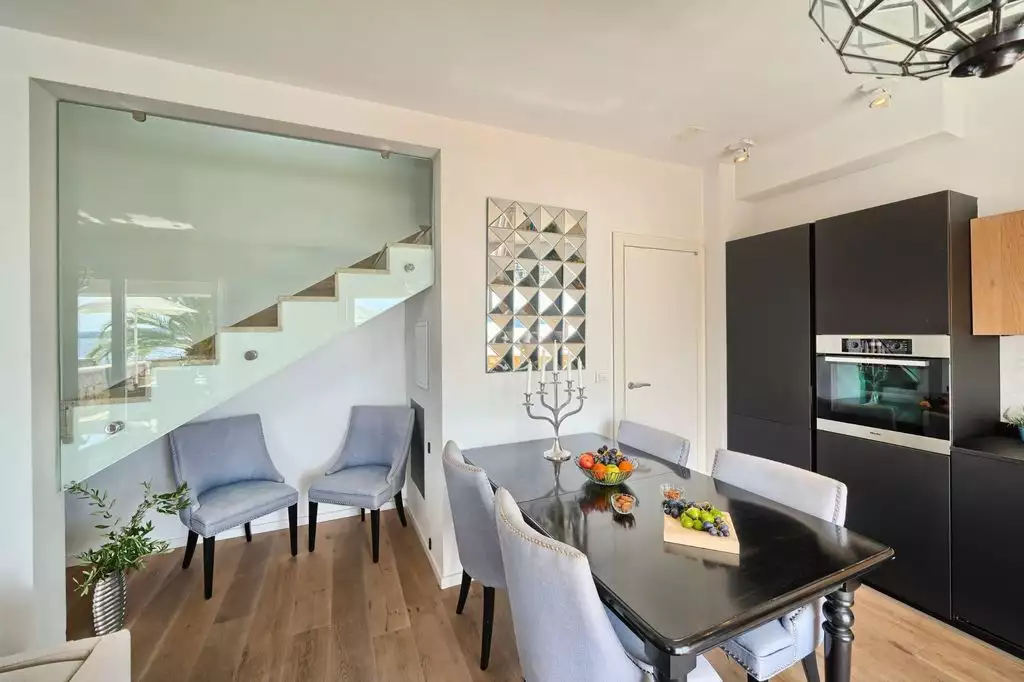 Villa 300m² in Croatia, Ciovo. Priced at 1900000€ rent photo-23