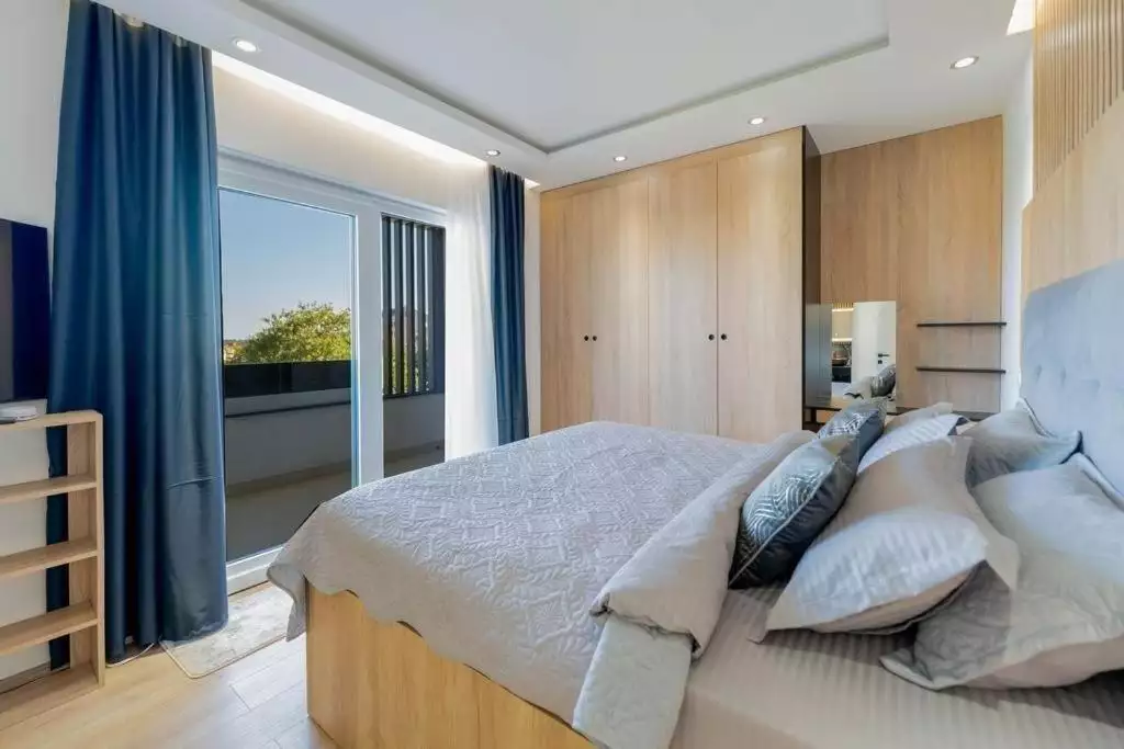 Villa 175m² in Croatia, Medulin. Priced at 950000€ rent photo-22