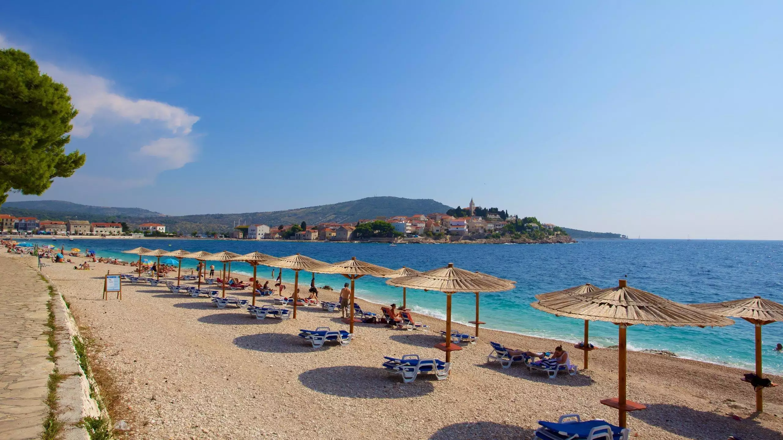 Villa 240m² in Croatia, Primosten. Priced at 1500000€ rent photo-2