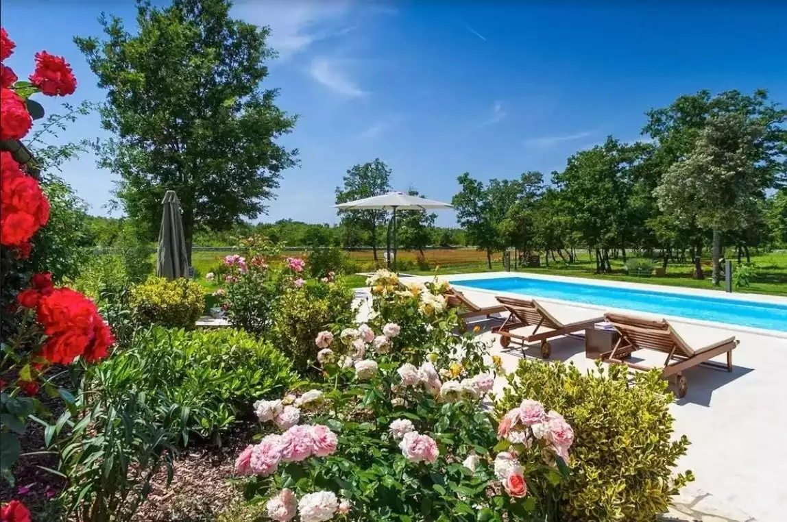 Villa 224m² in Croatia, Rovinj. Priced at 2450000€ rent photo-4