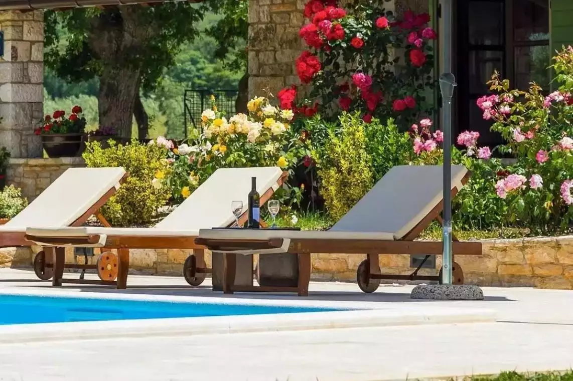 Villa 224m² in Croatia, Rovinj. Priced at 2450000€ rent photo-11