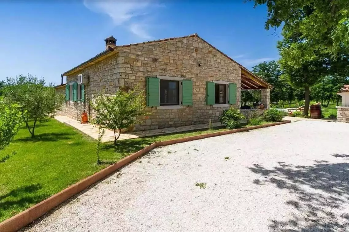 Villa 224m² in Croatia, Rovinj. Priced at 2450000€ rent photo-12