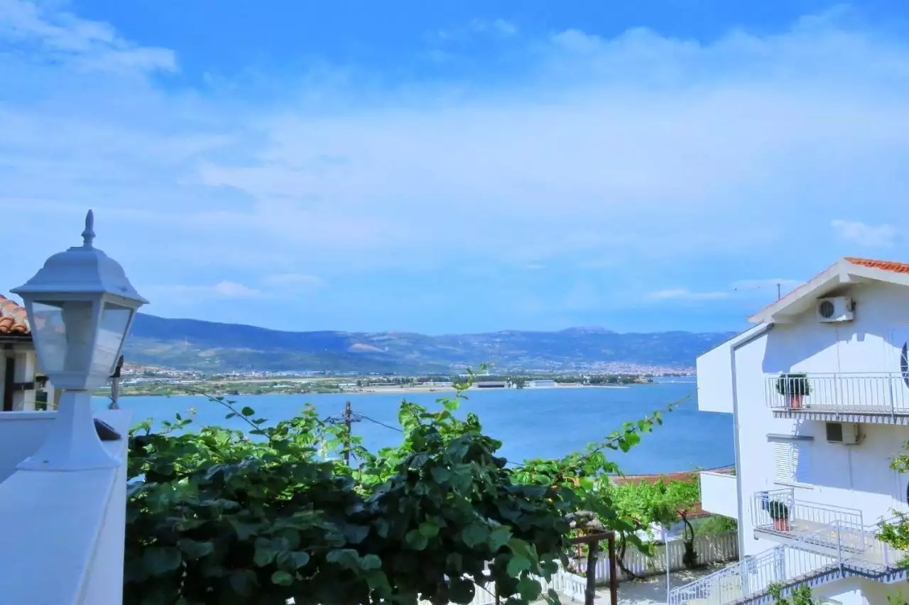 Hotels 490m² in Croatia, Ciovo. Priced at 795000€ rent photo-4