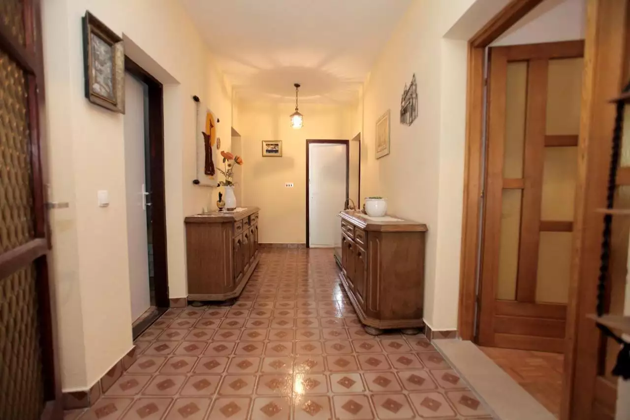 Hotels 490m² in Croatia, Ciovo. Priced at 795000€ rent photo-15