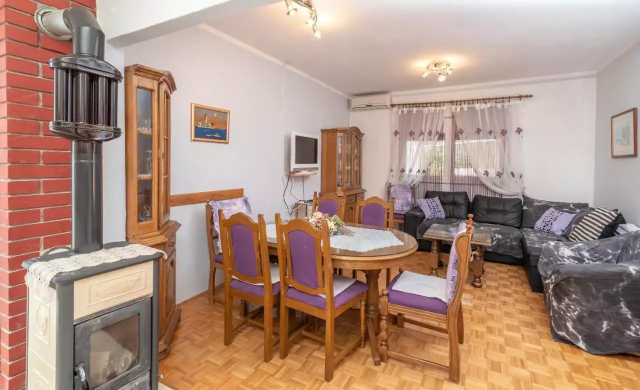Hotels 490m² in Croatia, Ciovo. Priced at 795000€ rent photo-21