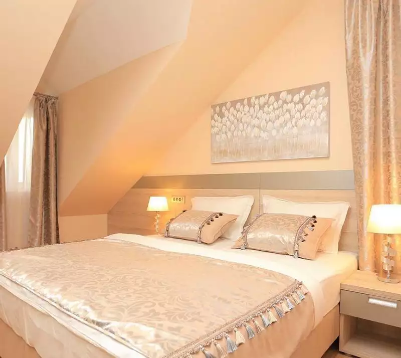 Hotels 950m² in Croatia, Kastela. Priced at 3350000€ rent photo-1