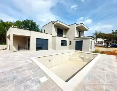 Buy in Croatia for 650000€