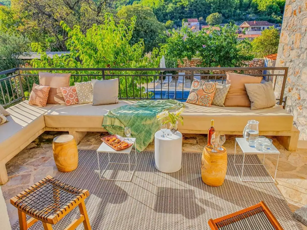 Villa 255m² in Croatia, Hvar. Priced at 1380000€ rent photo-9