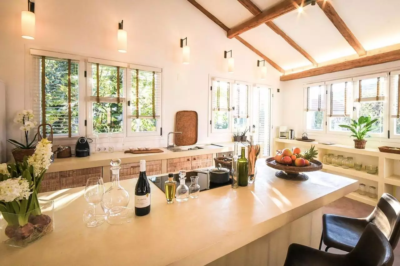 Villa 255m² in Croatia, Hvar. Priced at 1380000€ rent photo-12