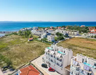 Buy in Croatia for 581400€