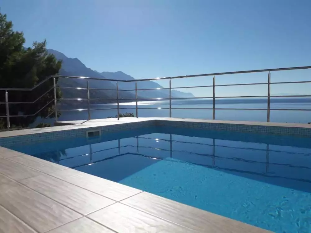Villa 230m² in Croatia, Omis. Priced at 1250000€ rent photo-1