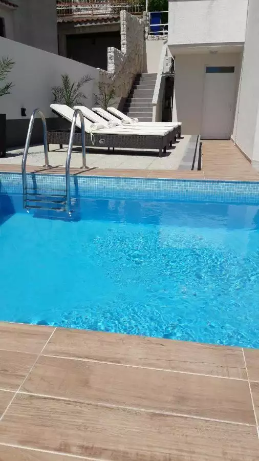 Villa 230m² in Croatia, Omis. Priced at 1250000€ rent photo-15