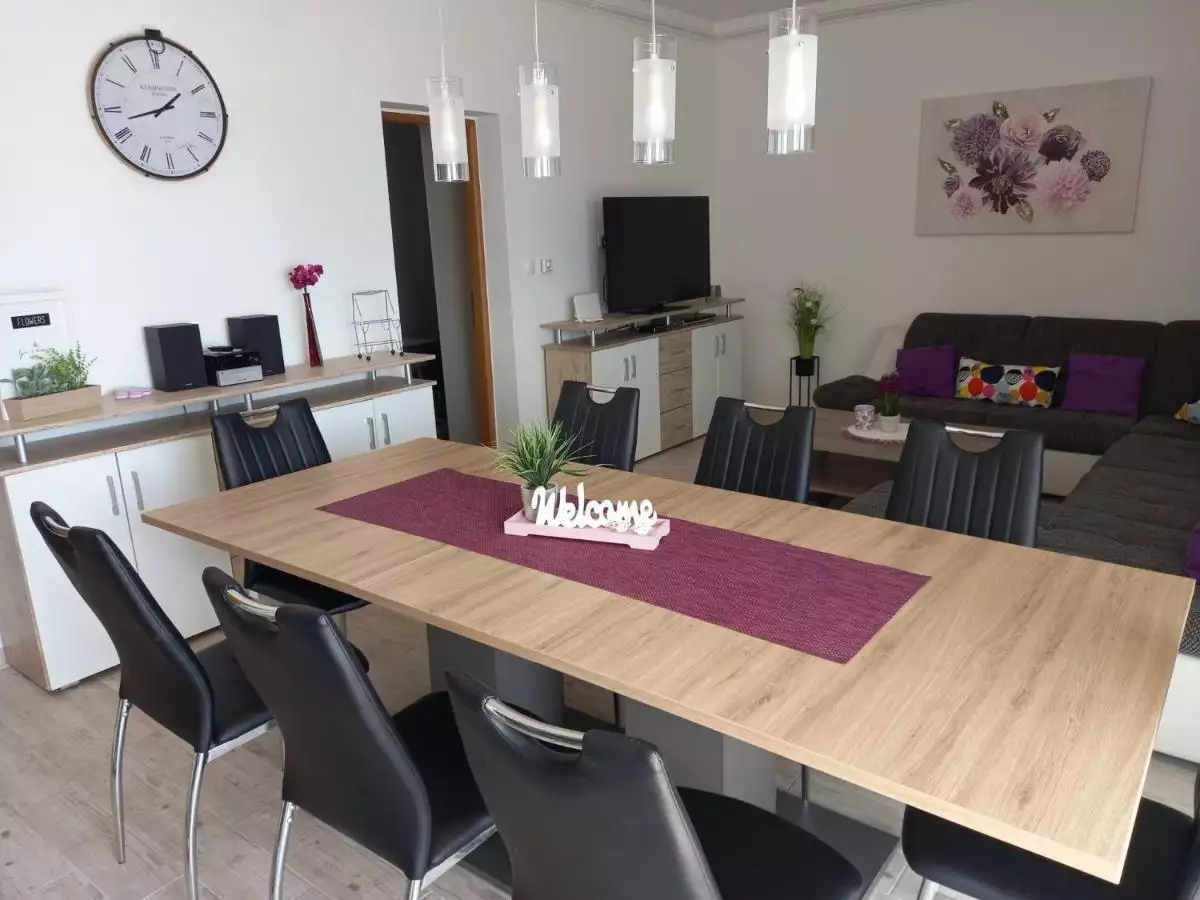Villa 230m² in Croatia, Omis. Priced at 1250000€ rent photo-17