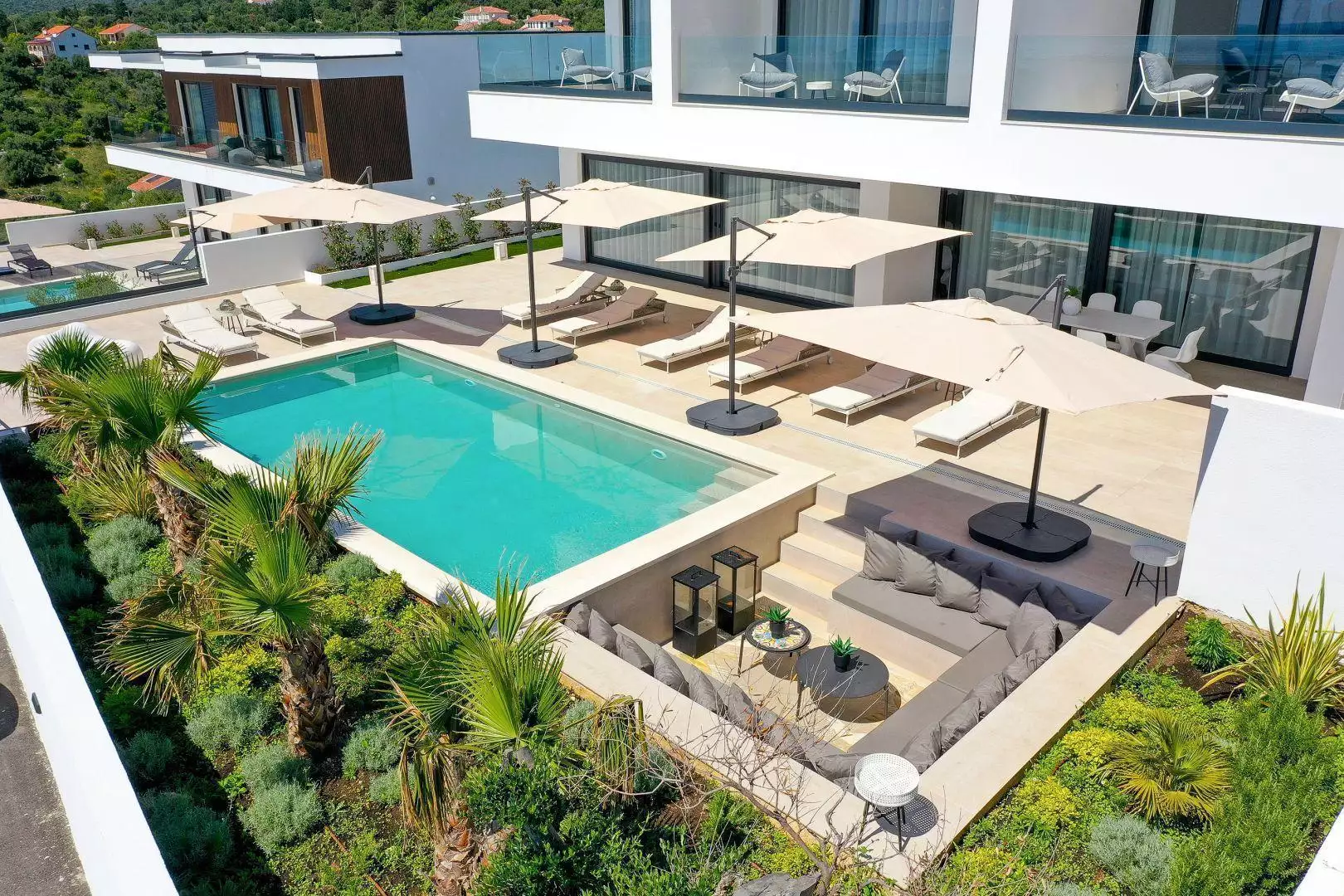 Villa 302m² in Croatia, Novalja. Priced at 1470000€ rent photo-2