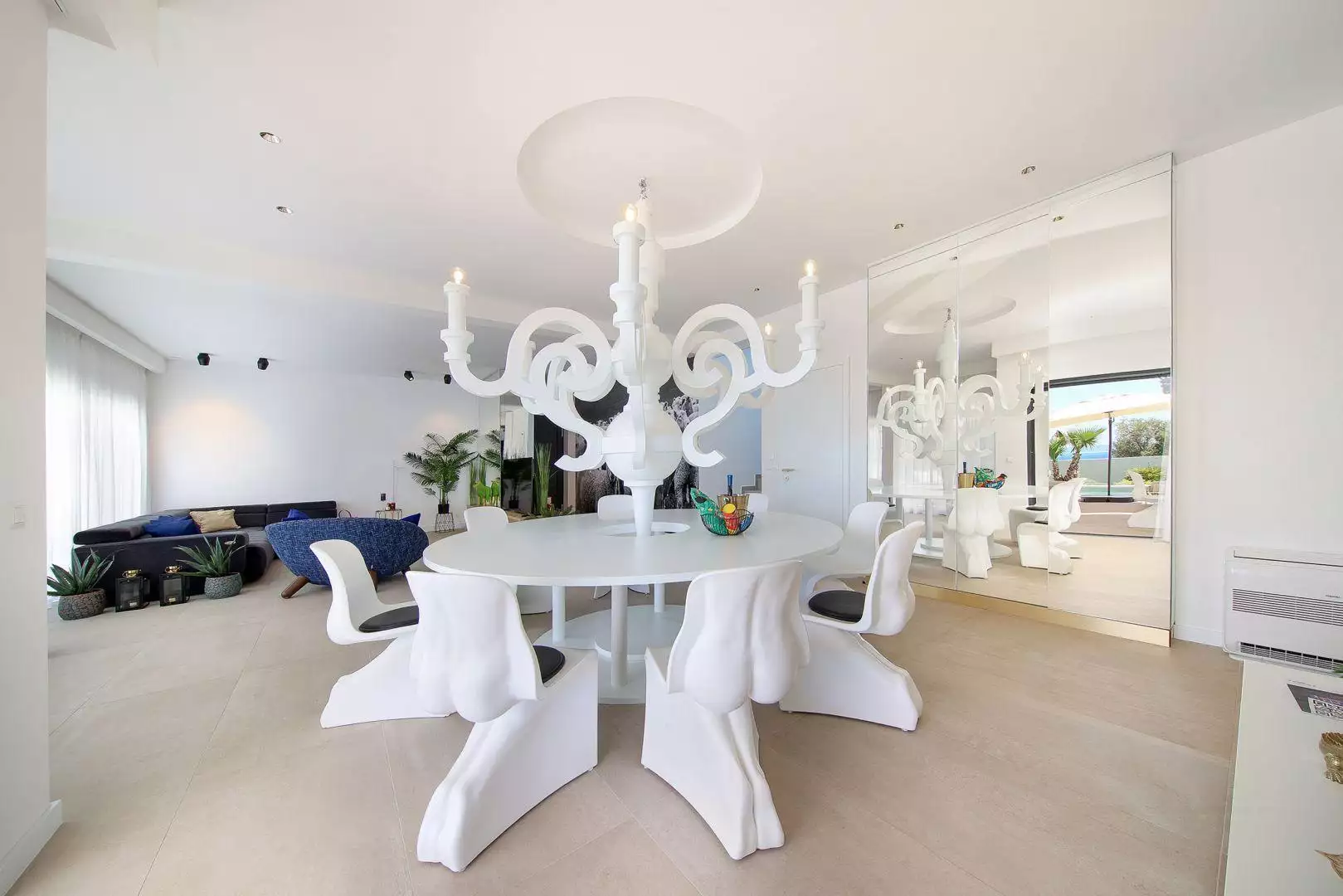Villa 302m² in Croatia, Novalja. Priced at 1470000€ rent photo-9